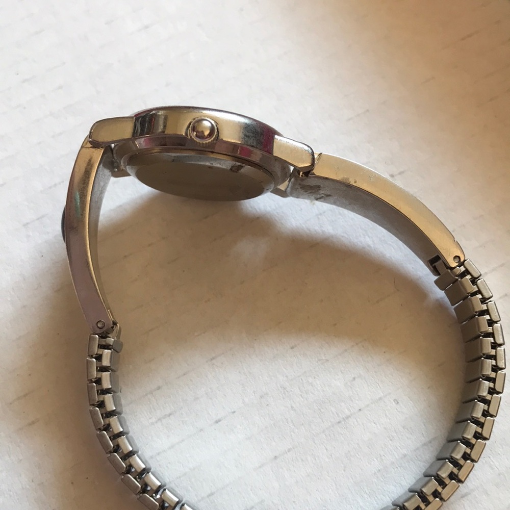 Stretchy Watch - Picture 2 of 5
